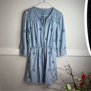HOLDING HORSES Light Blue Long Sleeve Dress
